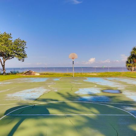 Coastal-Zen Ruskin Retreat Less Than 1 Mi To Beach! ภายนอก รูปภาพ
